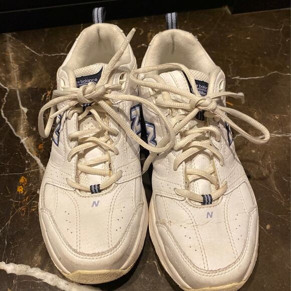 Women's Sz 8 1/2 New Balance training shoes - Picture 1 of 7